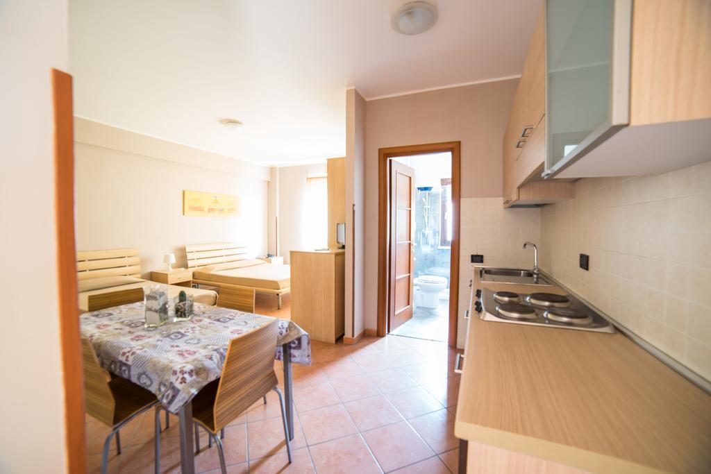 La Maison Jolie Hotel Fiumicino