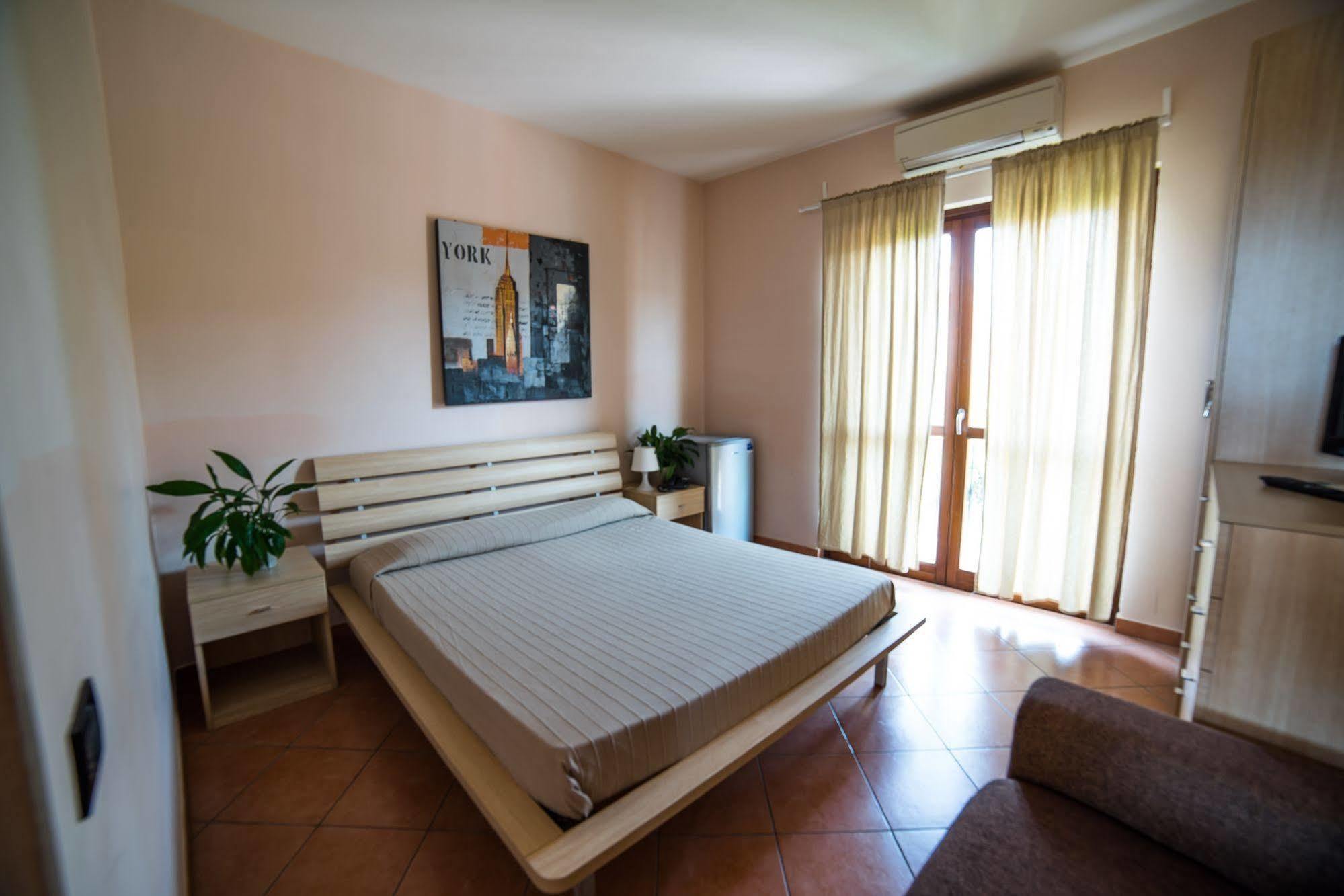 La Maison Jolie Hotel Fiumicino
